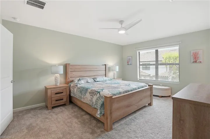1516 Fells Cove Ln, Cape Coral, Florida 33909