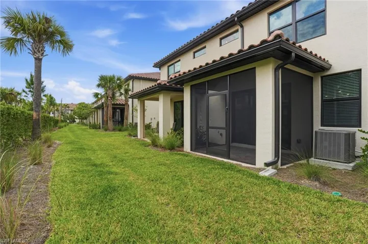 1516 Fells Cove Ln, Cape Coral, Florida 33909