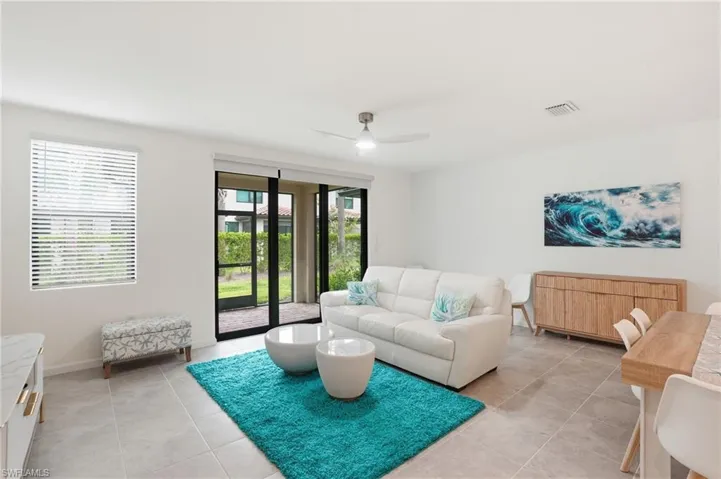 1516 Fells Cove Ln, Cape Coral, Florida 33909