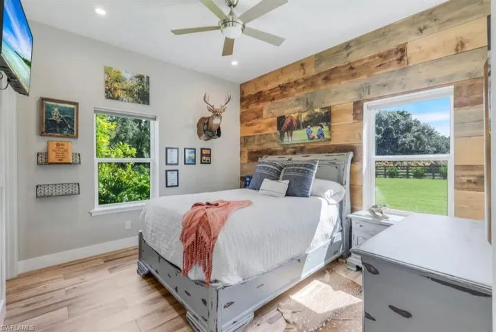 2nd bedroom