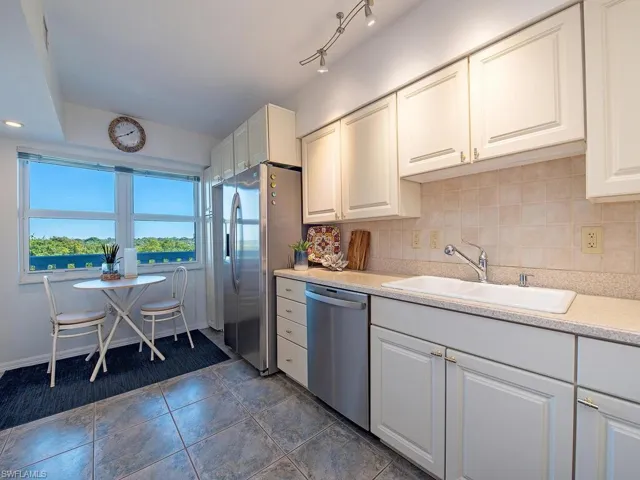 5501 Heron Point Dr 503, Naples, Florida 34108