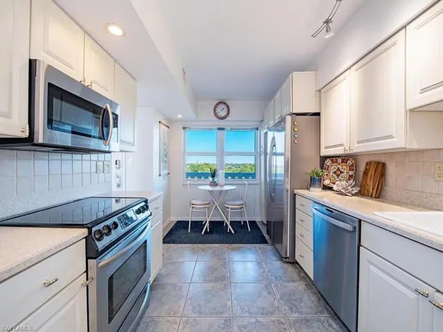 5501 Heron Point Dr 503, Naples, Florida 34108