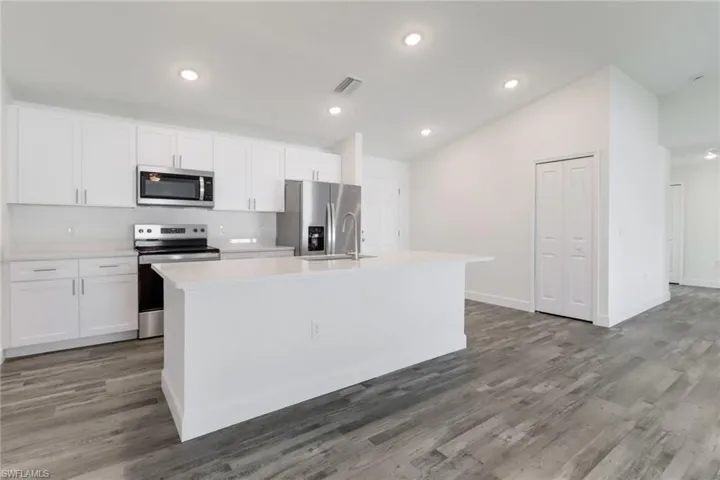 532 NW 18th  AVE, Cape Coral, FL 33993