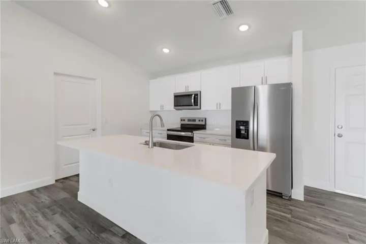 532 NW 18th  AVE, Cape Coral, FL 33993