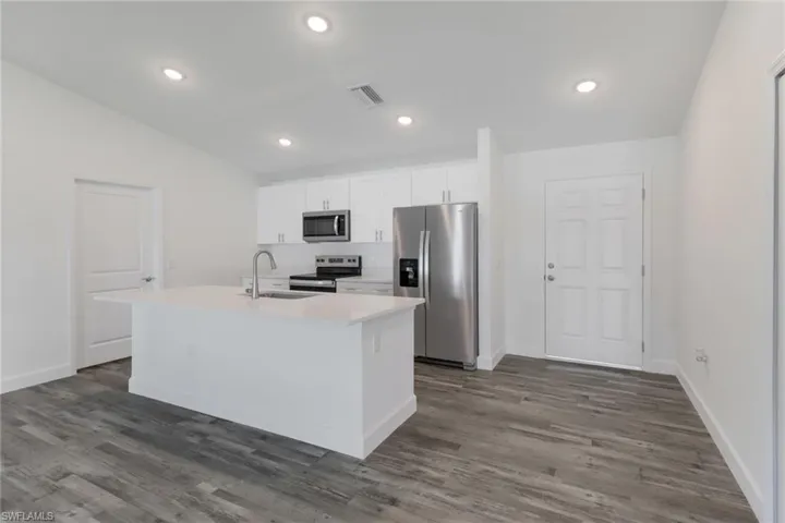 532 NW 18th  AVE, Cape Coral, FL 33993