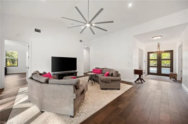 25526 Busy Bee Dr, Bonita Springs, Florida 34135