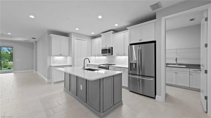 4636  Sky Sail  DR, Naples, FL 34120