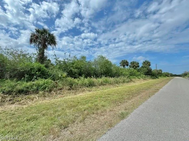 39th Ave Nw, Naples, Florida 34120
