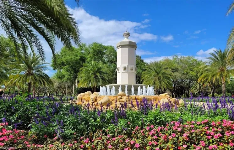 Mediterra Golf & Country Club Grand Entry Fountain