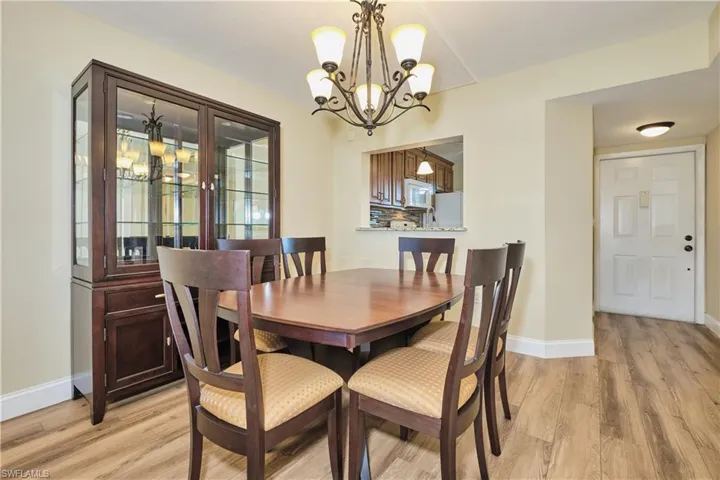Very nice dining space for you to enjoy. all the furnishings convey.
