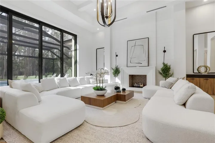 5174 Sycamore Dr, Naples, Florida 34119
