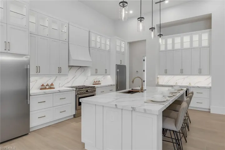 5174 Sycamore Dr, Naples, Florida 34119