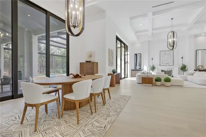 5174 Sycamore Dr, Naples, Florida 34119