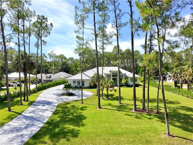 5174 Sycamore Dr, Naples, Florida 34119