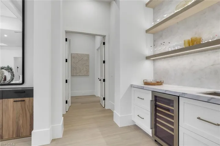 5174 Sycamore Dr, Naples, Florida 34119
