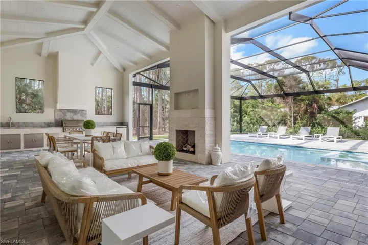5174 Sycamore Dr, Naples, Florida 34119