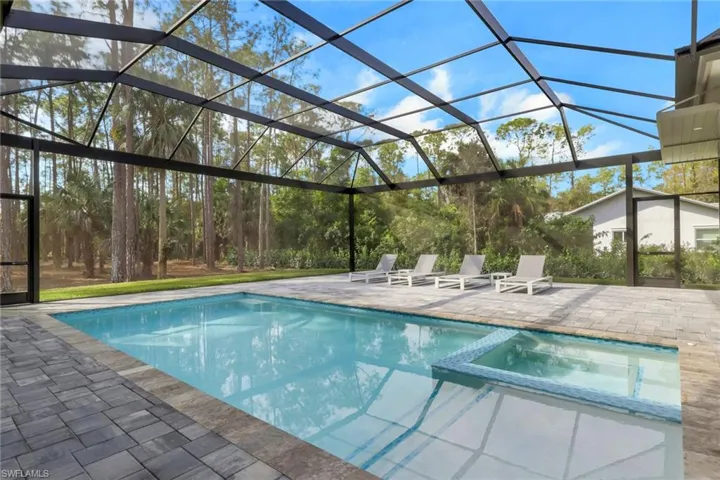 5174 Sycamore Dr, Naples, Florida 34119