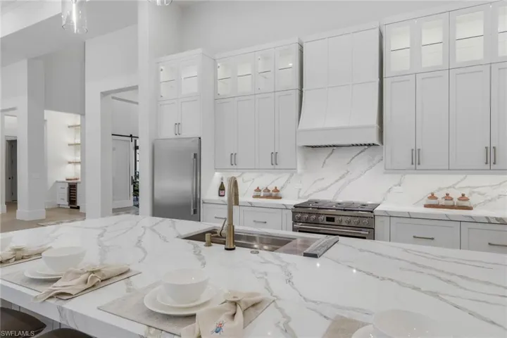 5174 Sycamore Dr, Naples, Florida 34119