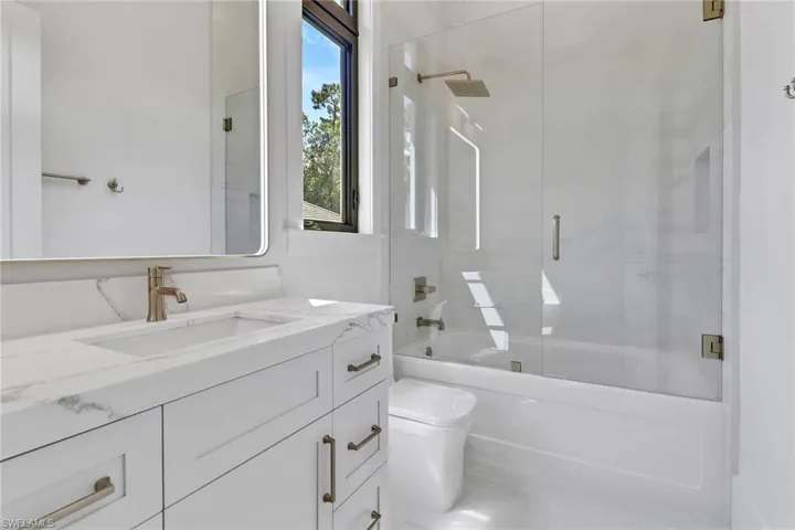 5174 Sycamore Dr, Naples, Florida 34119