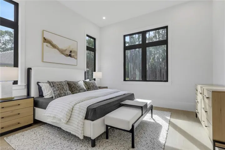 5174 Sycamore Dr, Naples, Florida 34119