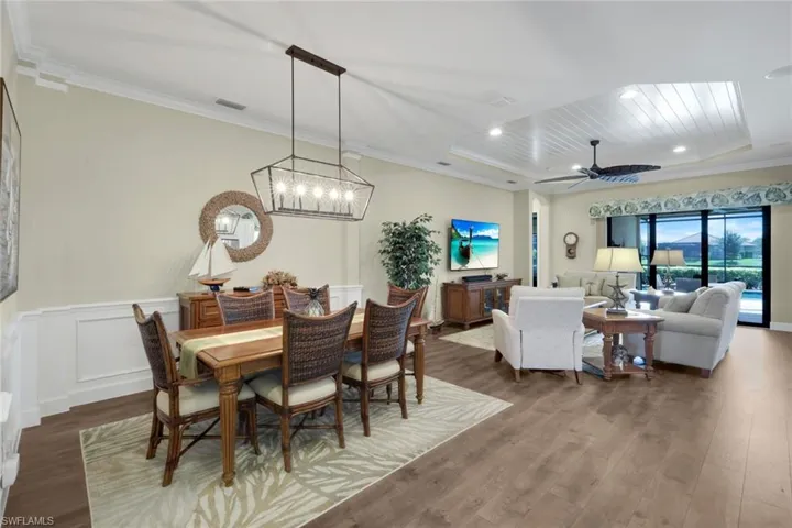 8362 Viale Cir, Naples, Florida 34114