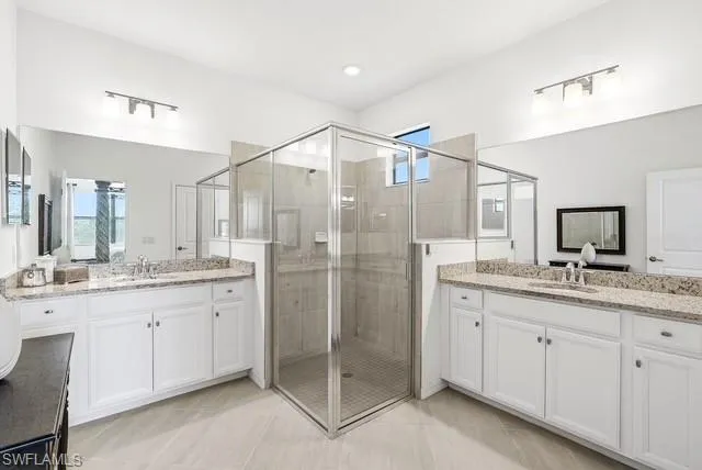 3304 Menores Way, Fort Myers, Florida 33905
