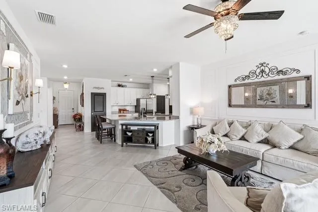 3304 Menores Way, Fort Myers, Florida 33905