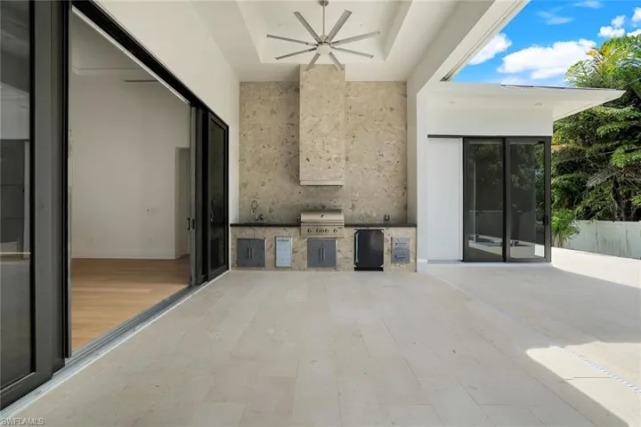 1248 13th Ave N, Naples, Florida 34102
