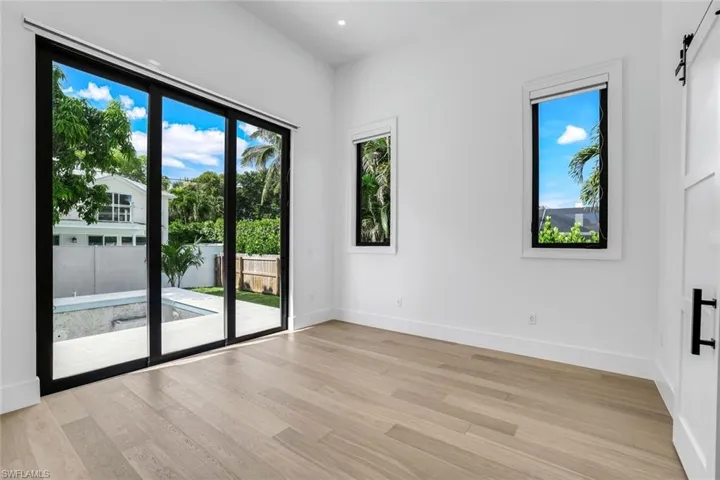 1248 13th Ave N, Naples, Florida 34102