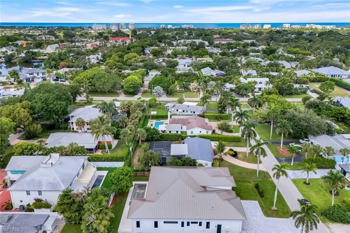 1248 13th Ave N, Naples, Florida 34102