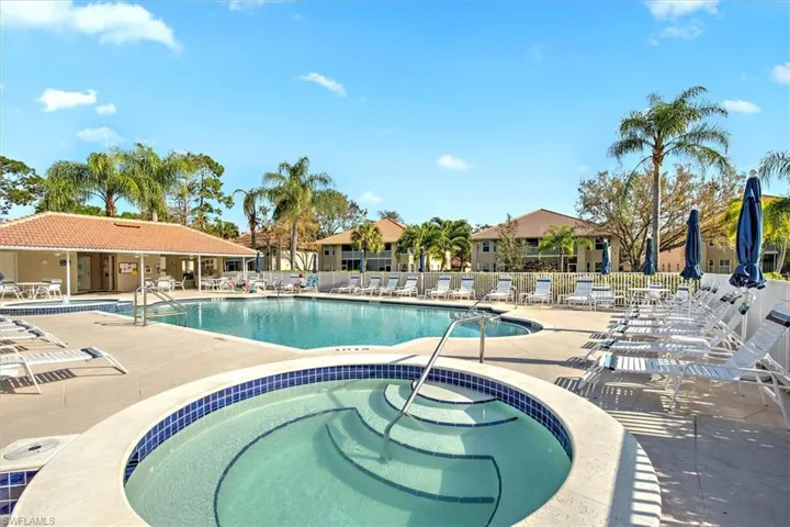 Swimming pool with Spa