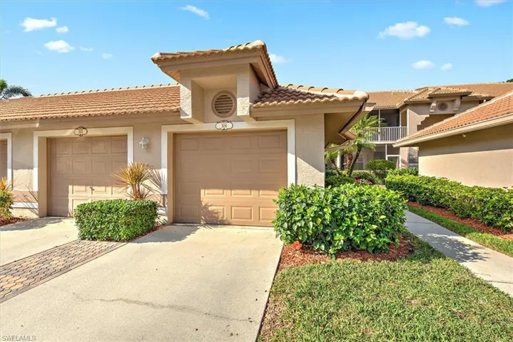 1 car garage directly in front of home.