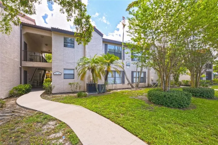 2106 Arbour Walk Cir 2911, Naples, Florida 34109