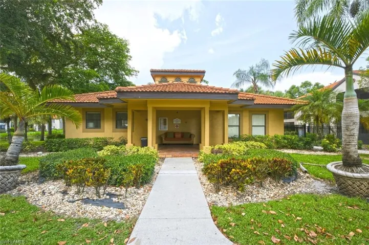 2106 Arbour Walk Cir 2911, Naples, Florida 34109