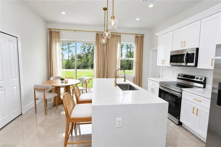 501 Willowbrook Dr, Lehigh Acres, Florida 33972