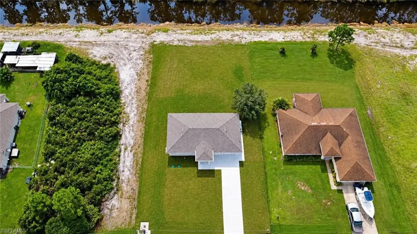 501 Willowbrook Dr, Lehigh Acres, Florida 33972
