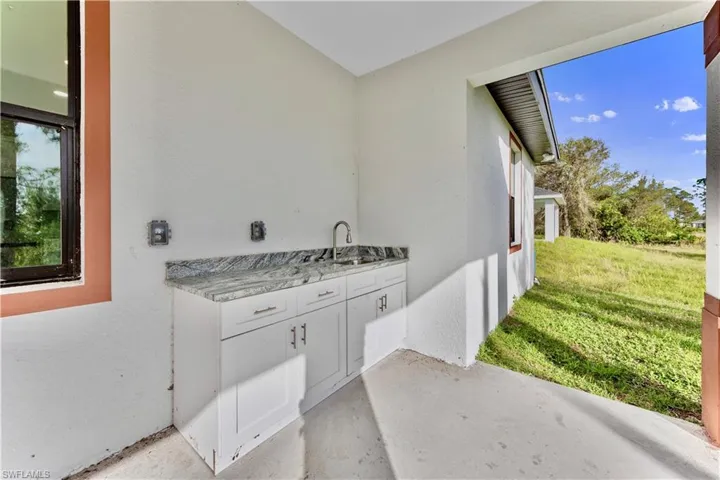 View of patio / terrace with sink