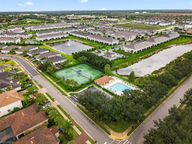 2356 Dragonfruit Way, Naples, Florida 34120