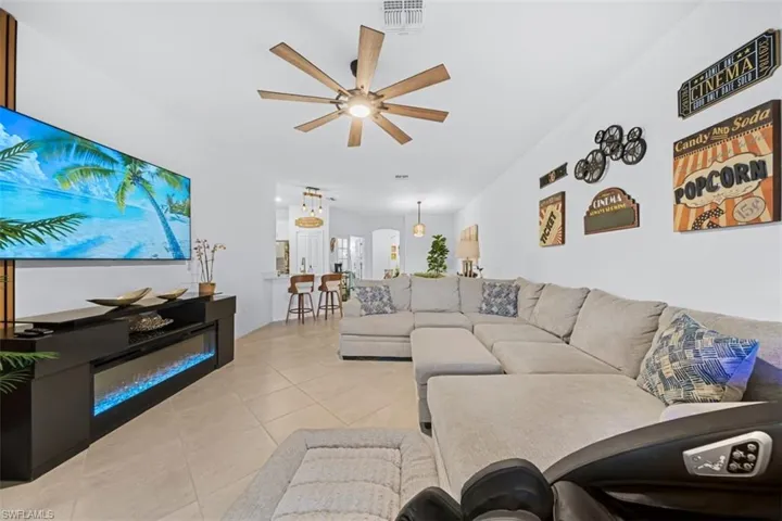 2356 Dragonfruit Way, Naples, Florida 34120