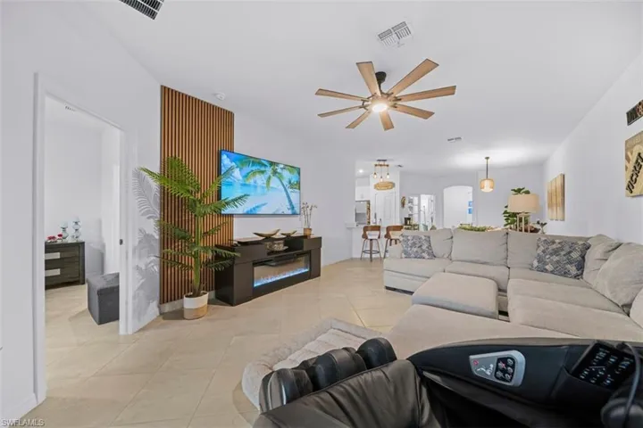 2356 Dragonfruit Way, Naples, Florida 34120