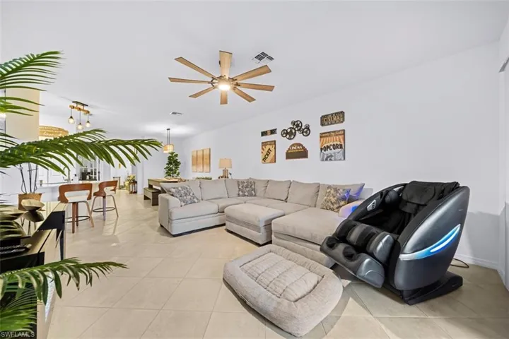 2356 Dragonfruit Way, Naples, Florida 34120
