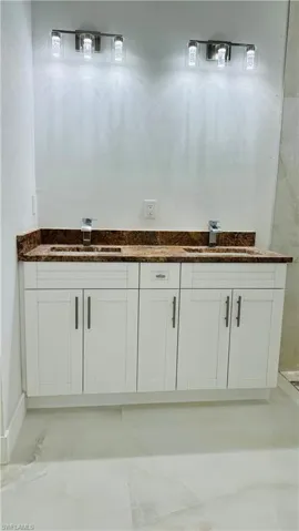 Bathroom featuring sink