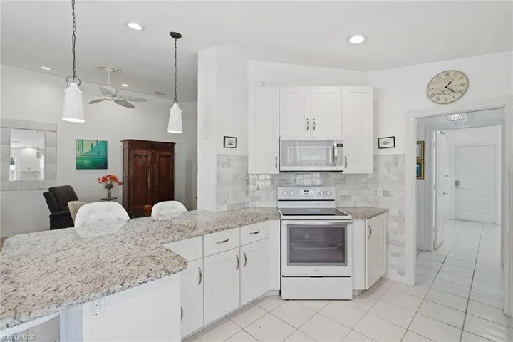 3105 Andorra Cr, Naples, Florida 34109