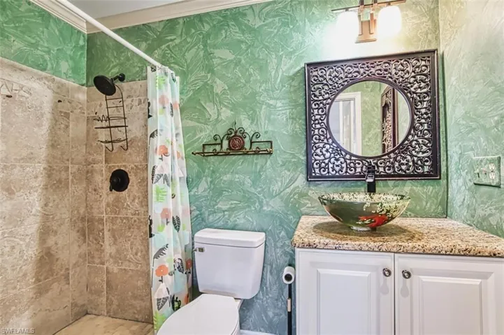 6494 Royal Woods Dr # 2, Fort Myers, Florida 33908