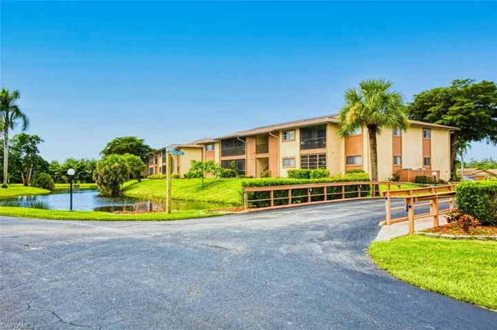 6494 Royal Woods Dr # 2, Fort Myers, Florida 33908