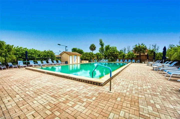 6494 Royal Woods Dr # 2, Fort Myers, Florida 33908