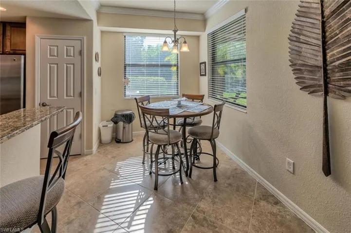 9512 Napoli Ln 101, Naples, Florida 34113