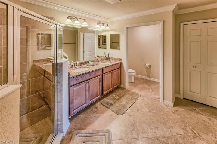 9512 Napoli Ln 101, Naples, Florida 34113