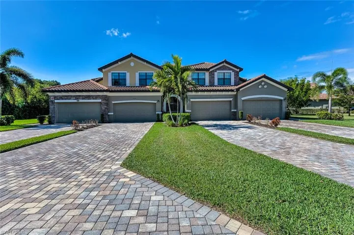 9512 Napoli Ln 101, Naples, Florida 34113