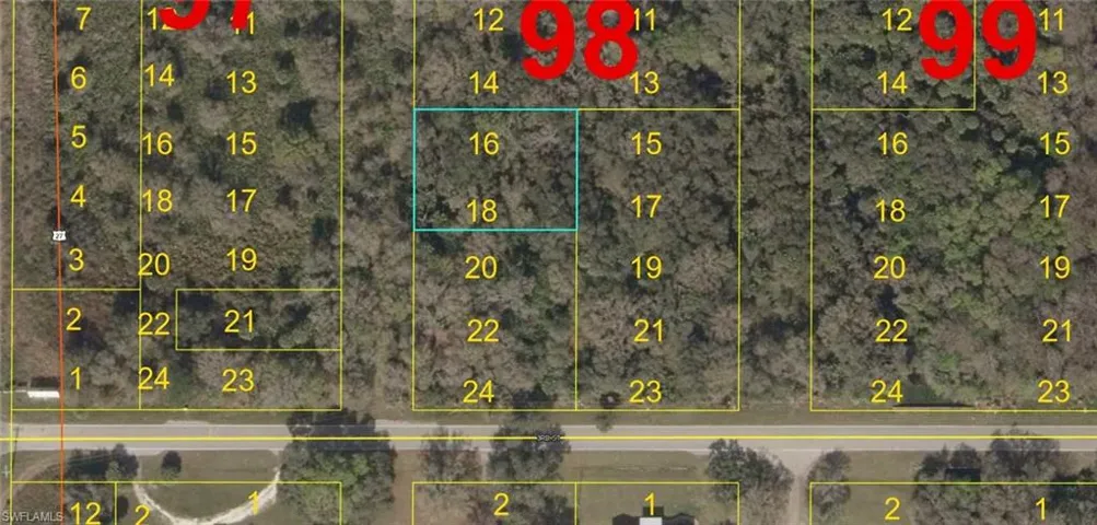 Laurel Ave, Palmdale, Florida 33944